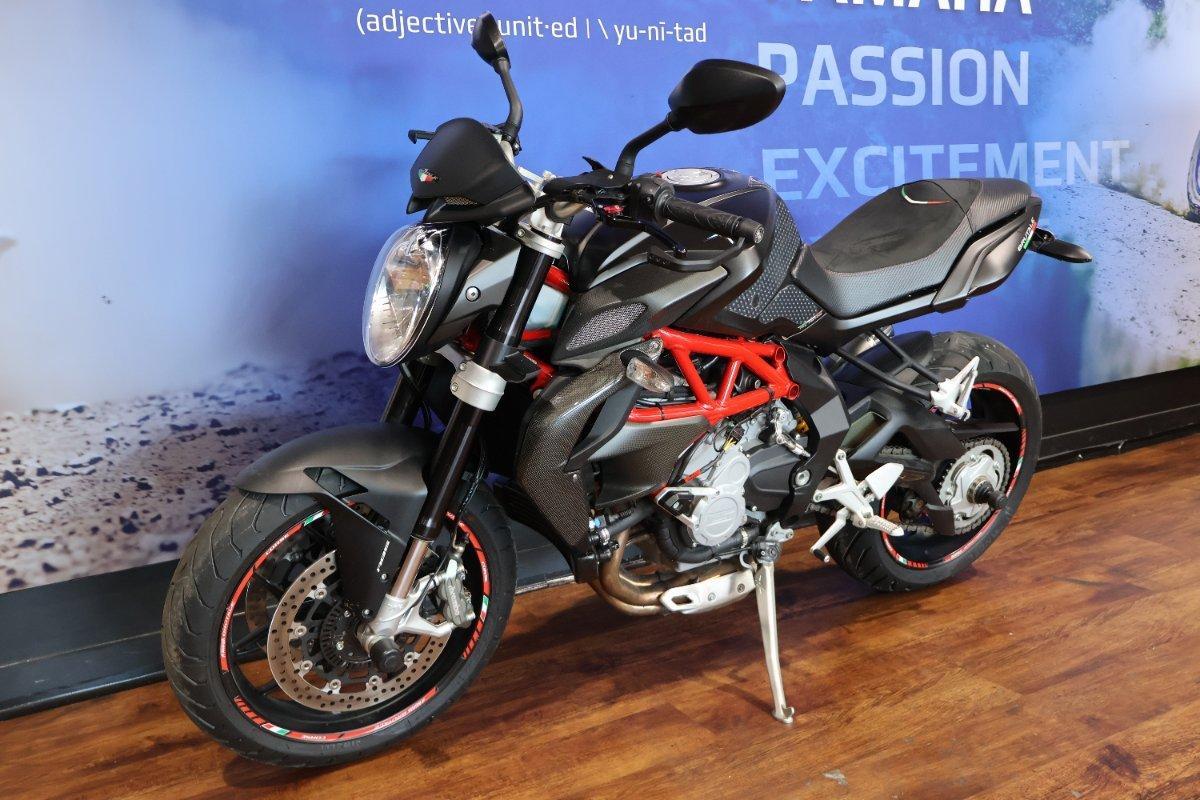 2015 M.V. AGUSTA BRUTALE 675 SPORTS