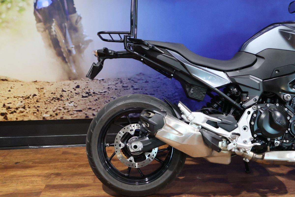 2022 BMW F 900 R ROAD