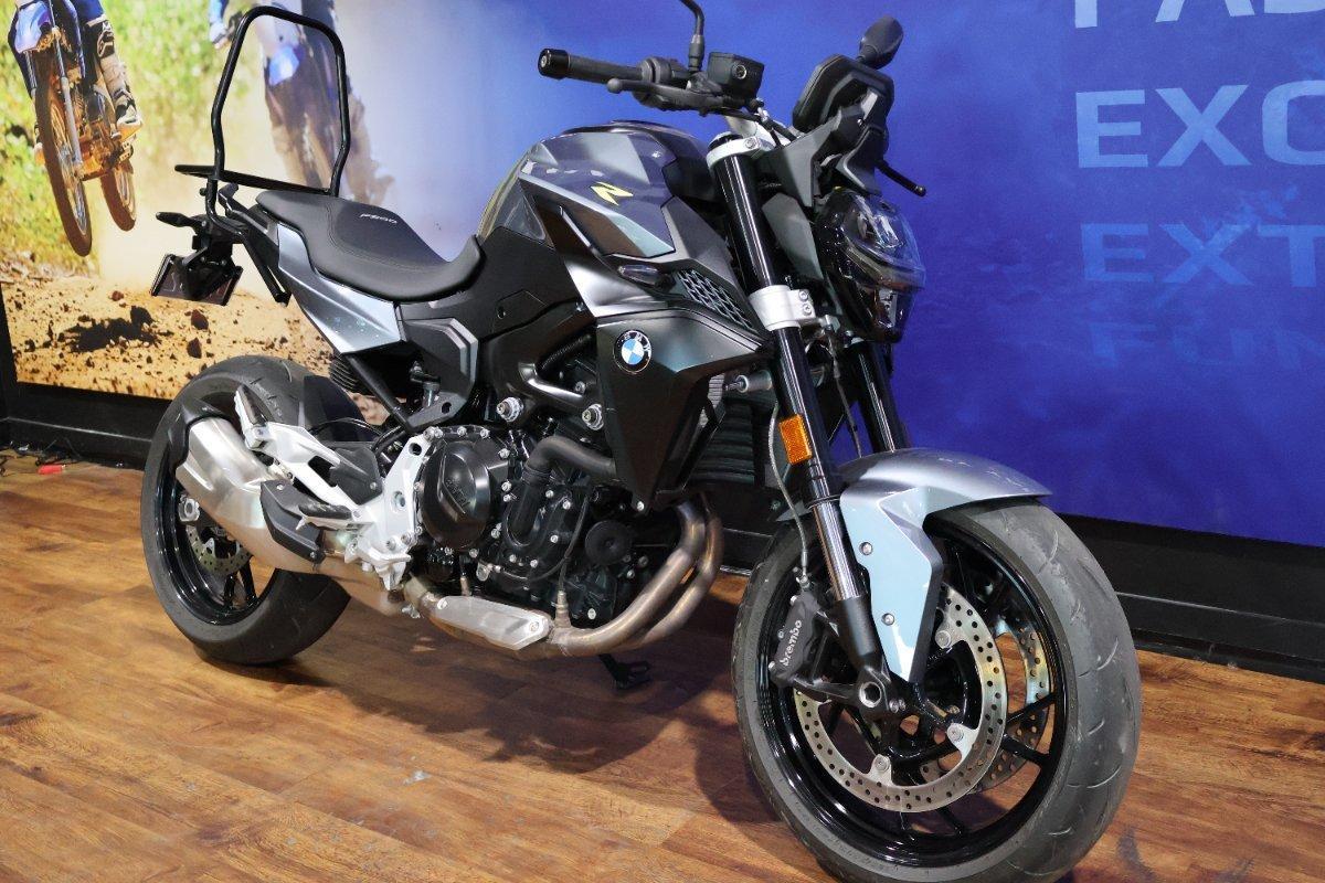 2022 BMW F 900 R ROAD