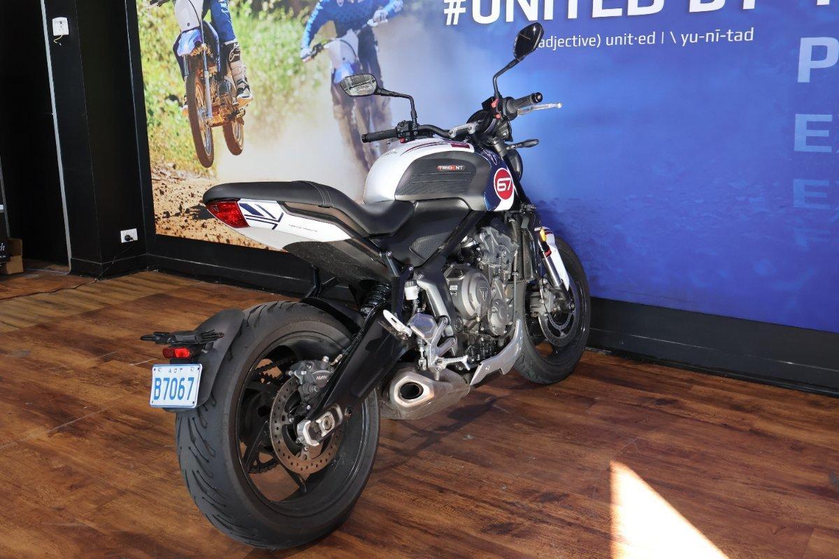 2024 TRIUMPH TRIDENT 660 ROAD