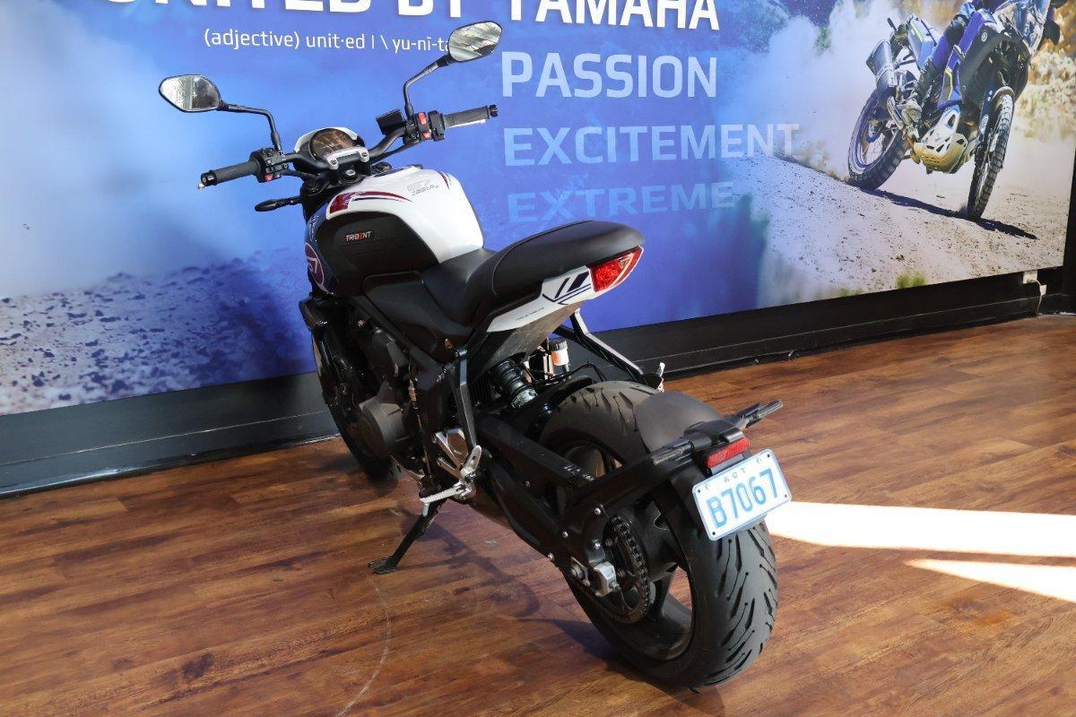 2024 TRIUMPH TRIDENT 660 ROAD