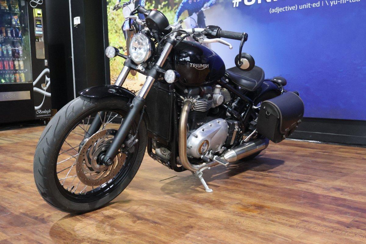 2018 TRIUMPH BONNEVILLE BOBBER ROAD