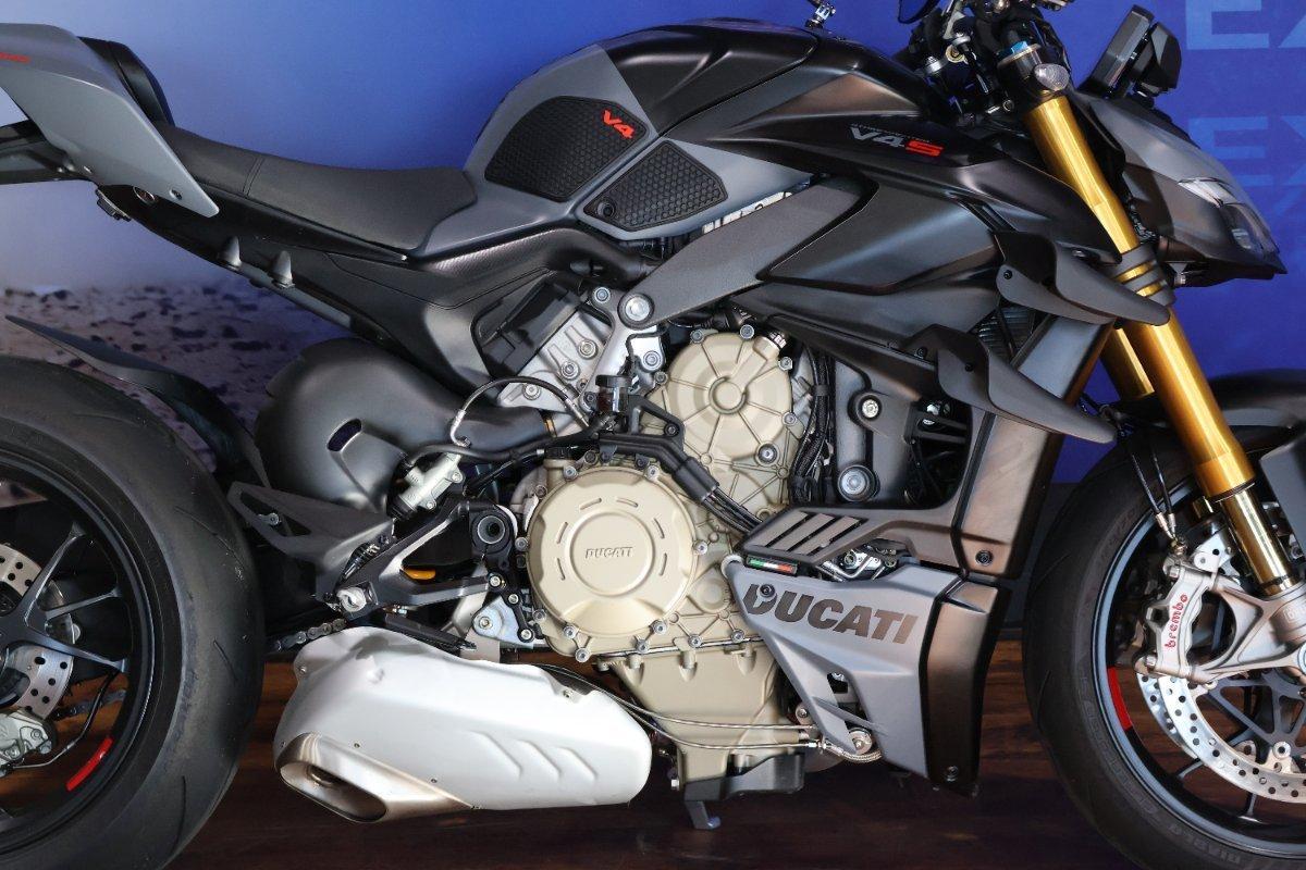 2024 DUCATI STREETFIGHTER V4 SPORTS