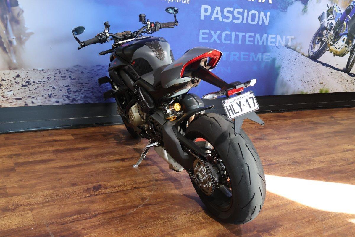 2024 DUCATI STREETFIGHTER V4 SPORTS