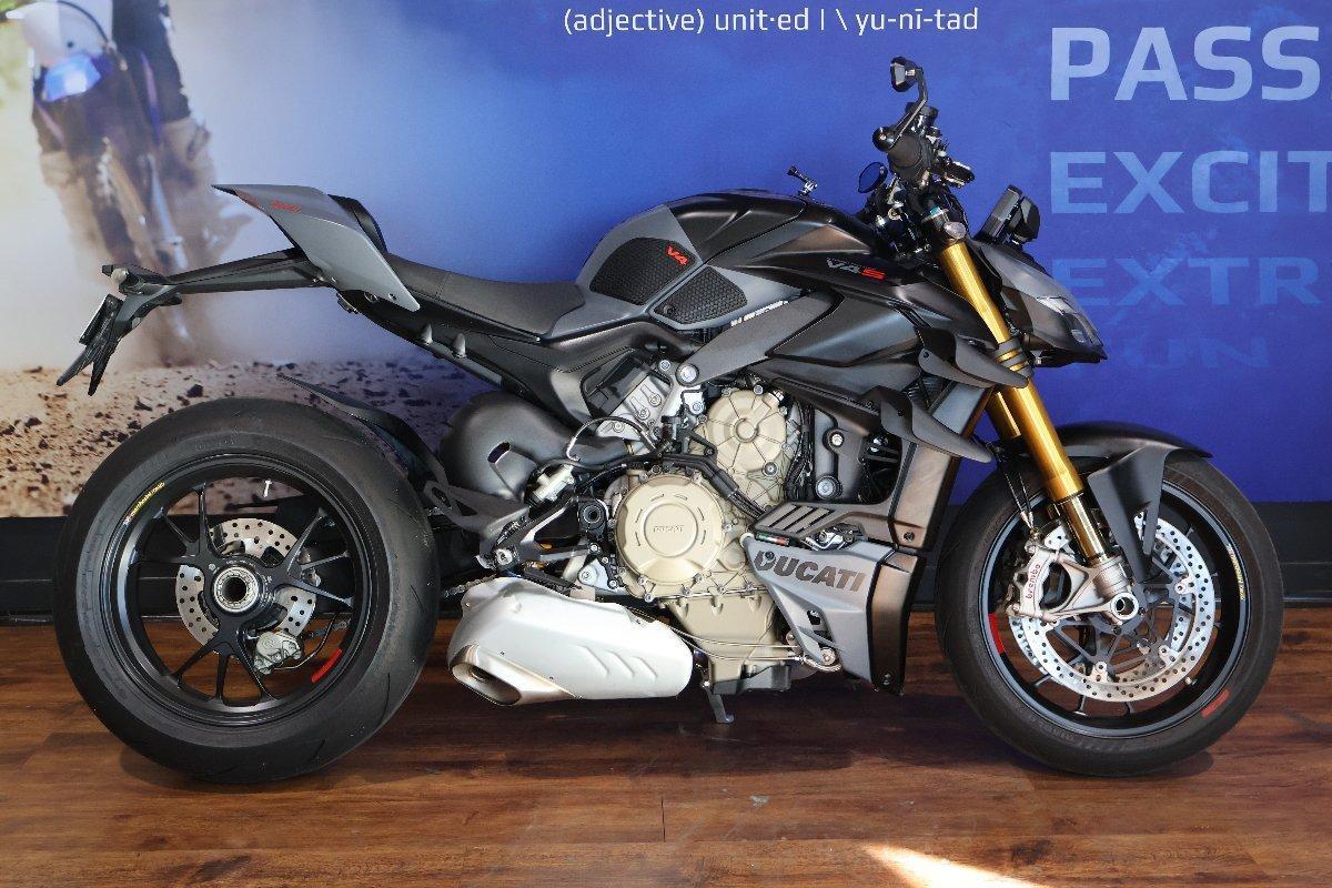 2024 DUCATI STREETFIGHTER V4 SPORTS