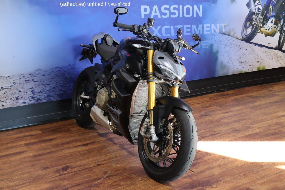 2024 DUCATI STREETFIGHTER V4 SPORTS