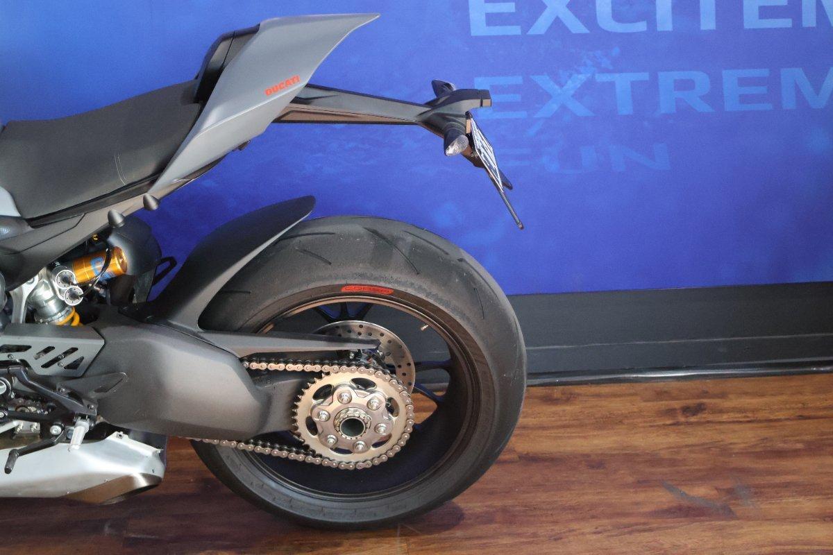 2024 DUCATI STREETFIGHTER V4 SPORTS