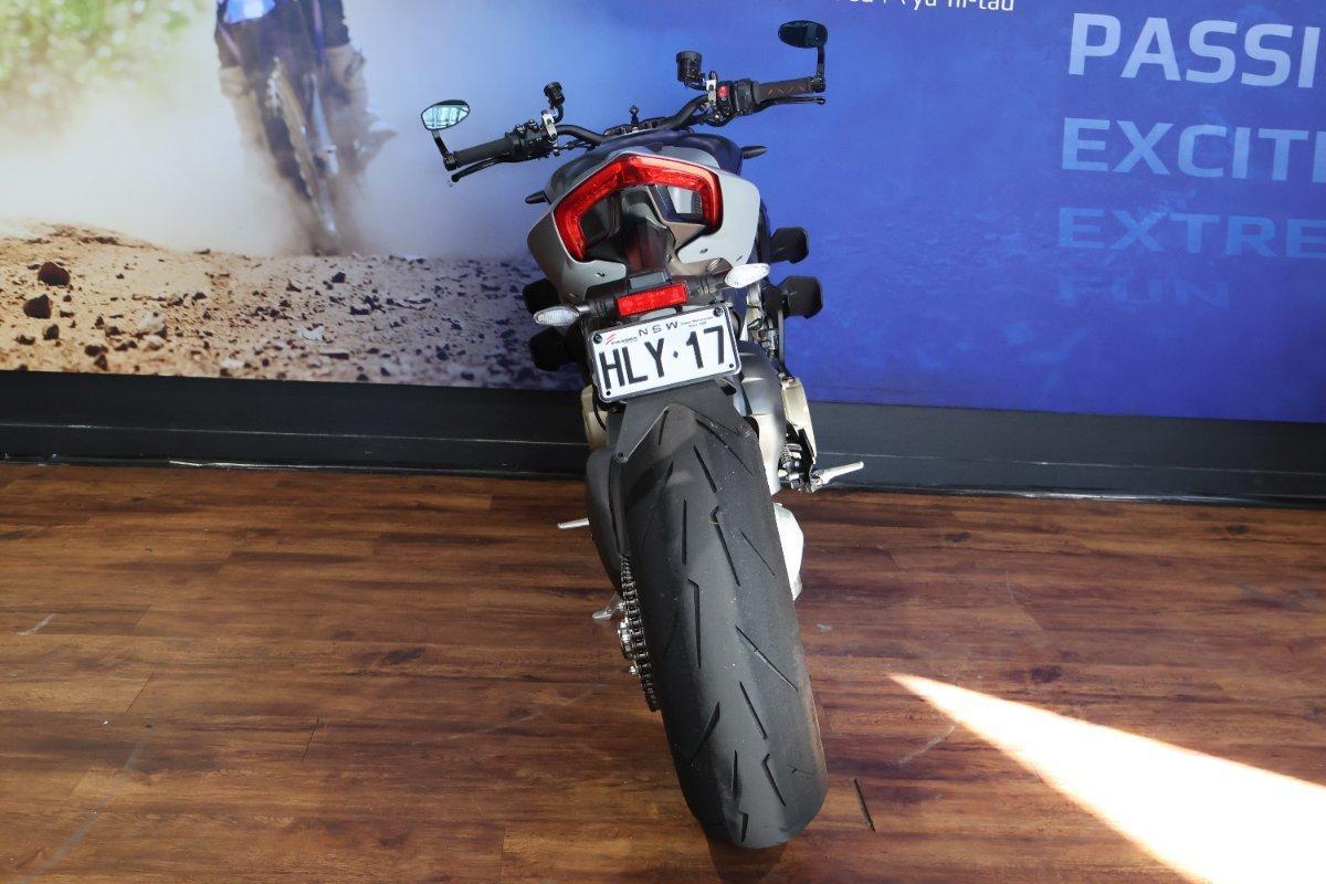 2024 DUCATI STREETFIGHTER V4 SPORTS