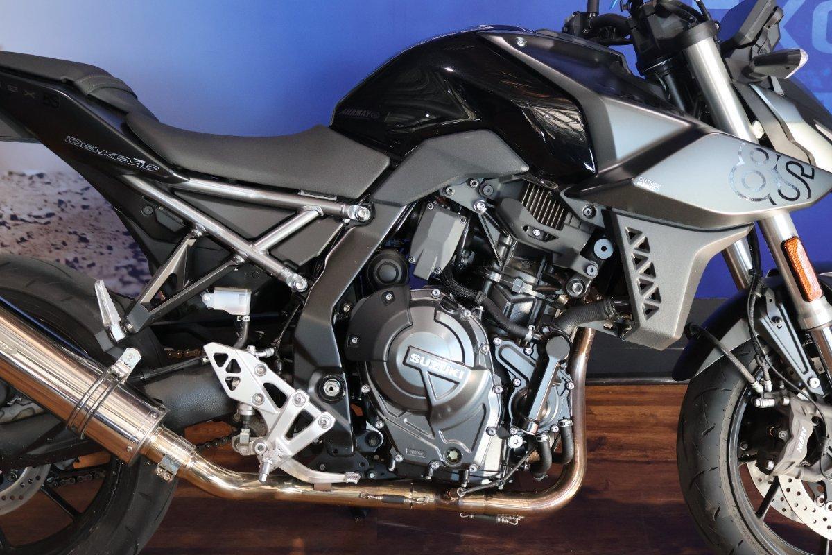 2023 SUZUKI GSX-8S ROAD