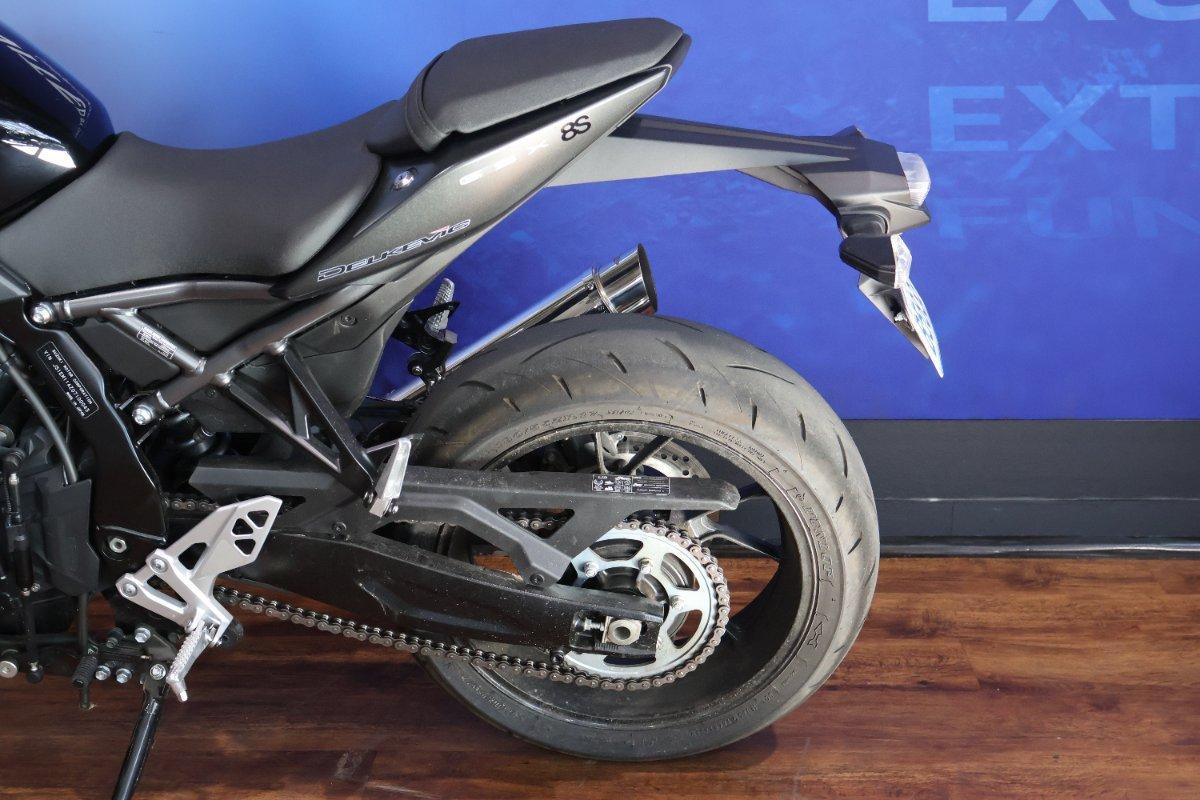 2023 SUZUKI GSX-8S ROAD
