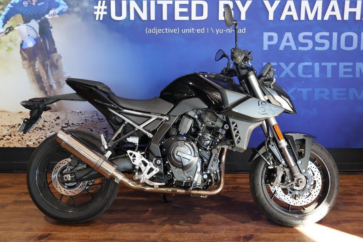 2023 SUZUKI GSX-8S ROAD