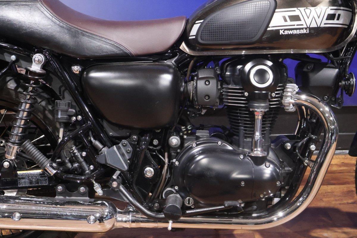 2019 KAWASAKI W800 CAFE ROAD