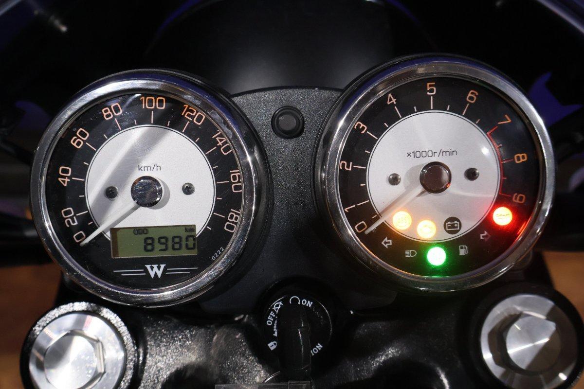 2019 KAWASAKI W800 CAFE ROAD