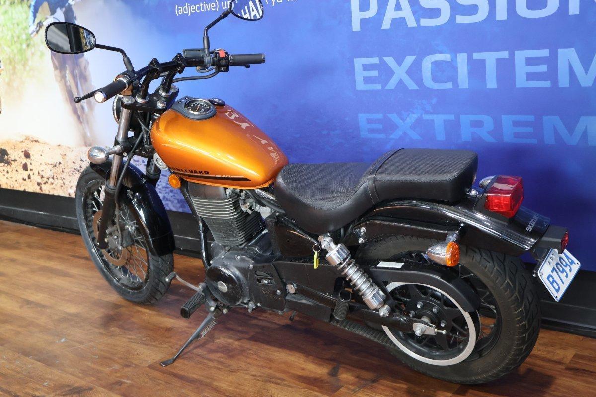 2017 SUZUKI BOULEVARD S40 (LS650B) CRUISER