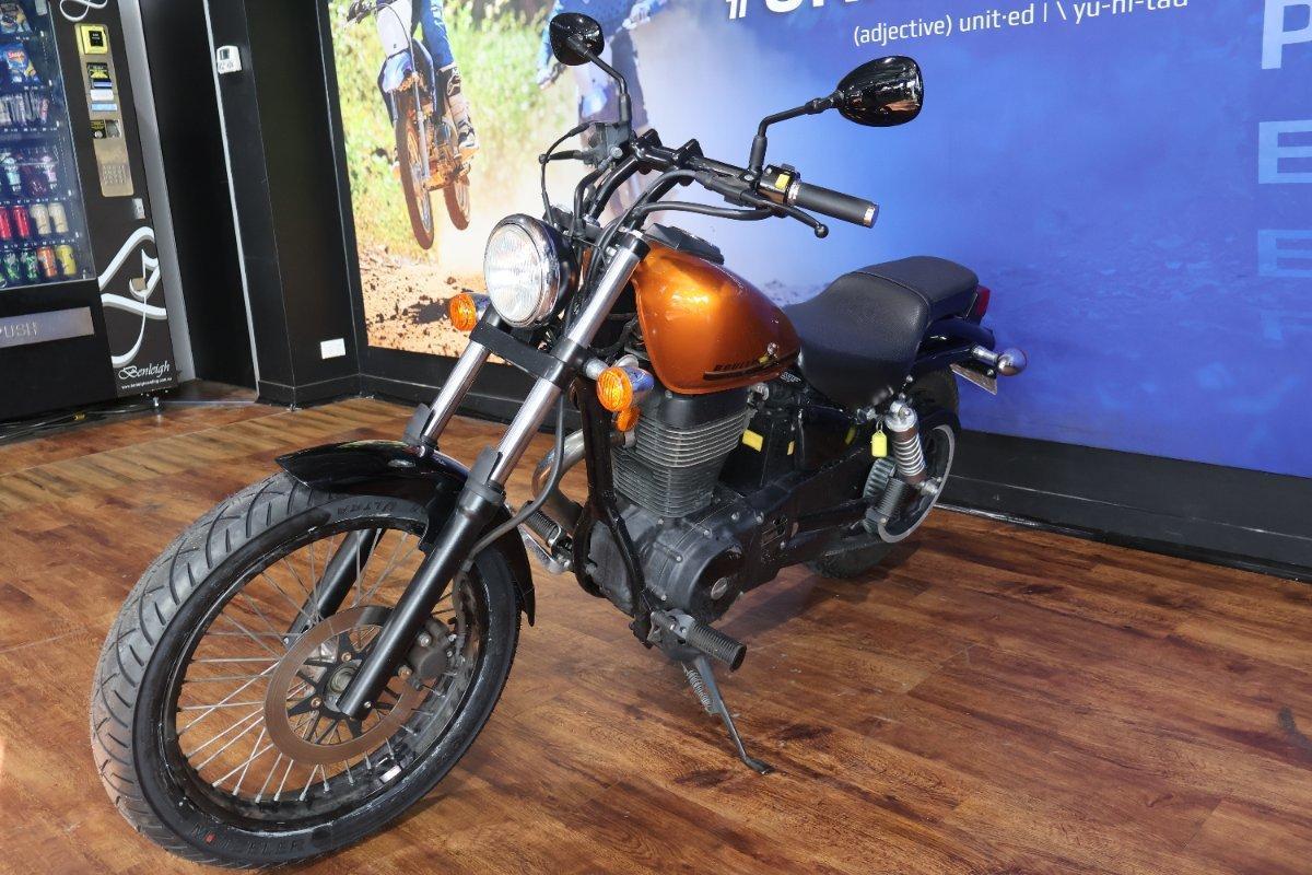 2017 SUZUKI BOULEVARD S40 (LS650B) CRUISER