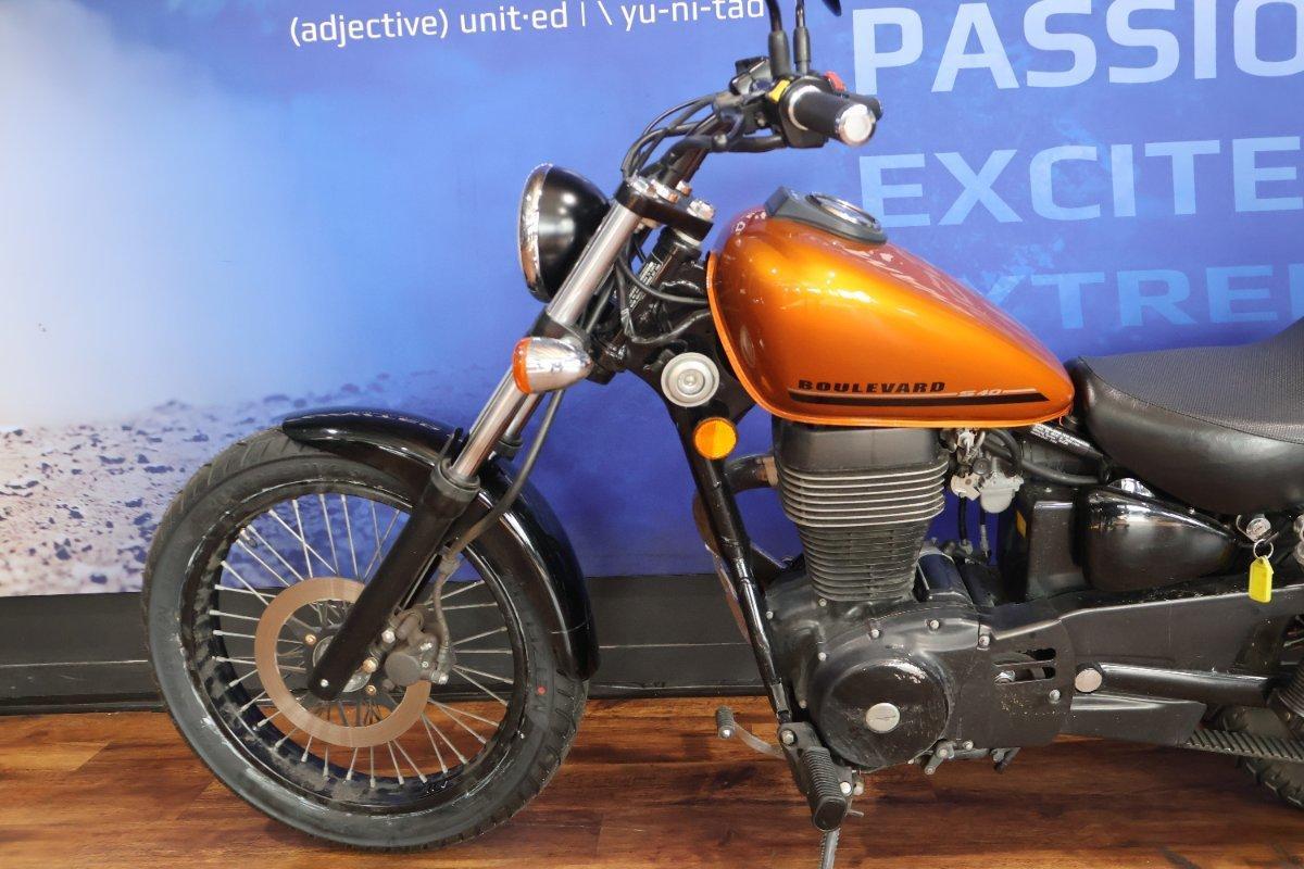 2017 SUZUKI BOULEVARD S40 (LS650B) CRUISER