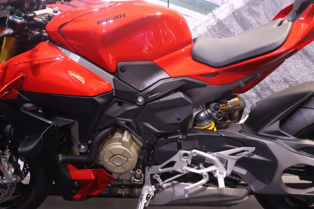 2025 DUCATI STREETFIGHTER V4 S SPORTS