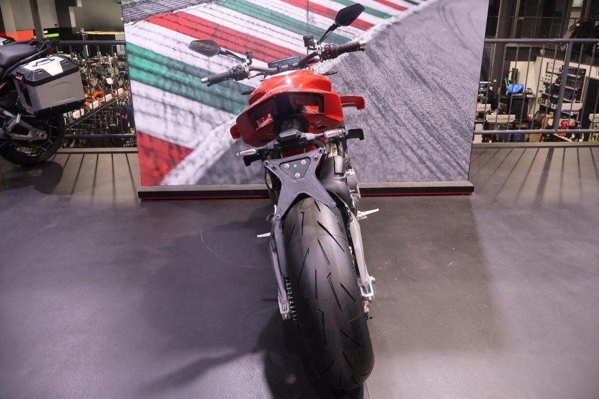 2025 DUCATI STREETFIGHTER V4 S SPORTS