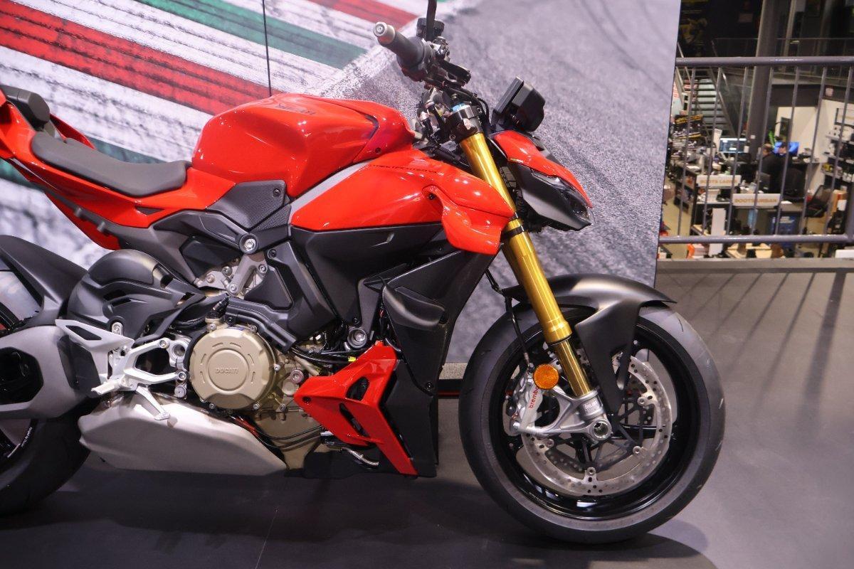 2025 DUCATI STREETFIGHTER V4 S SPORTS