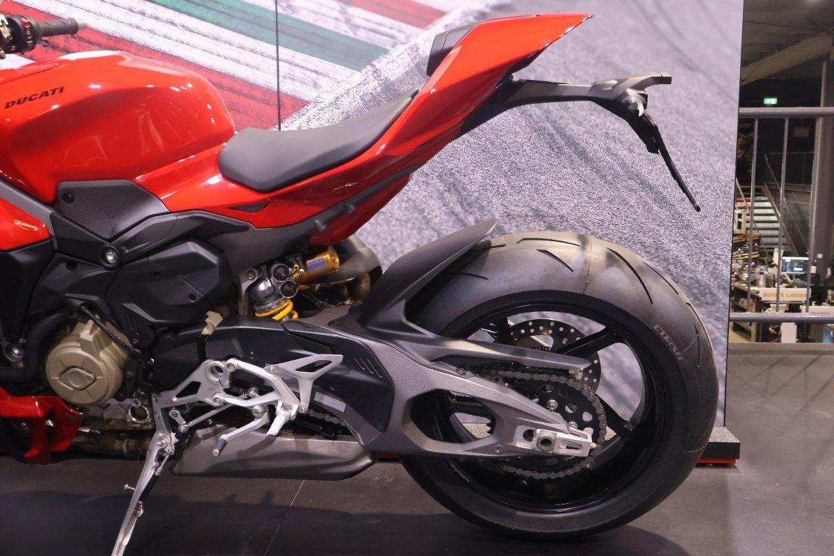 2025 DUCATI STREETFIGHTER V4 S SPORTS