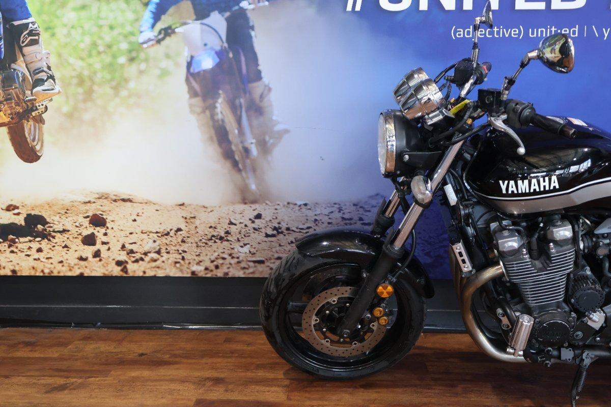 2012 YAMAHA XJR1300 ROAD