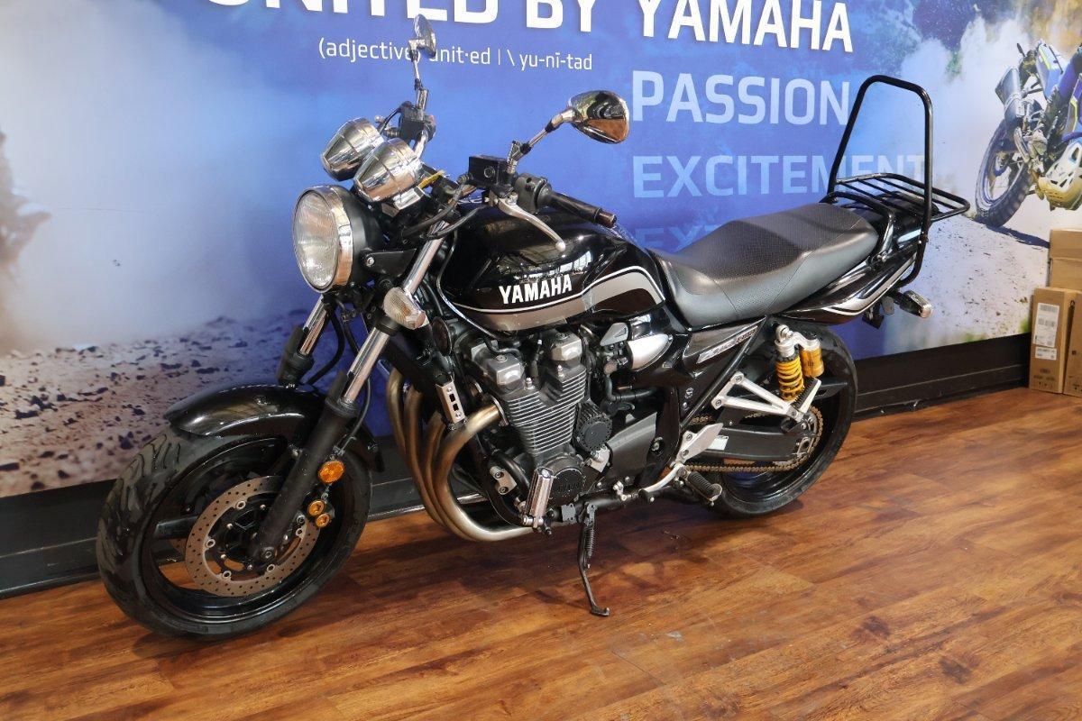 2012 YAMAHA XJR1300 ROAD