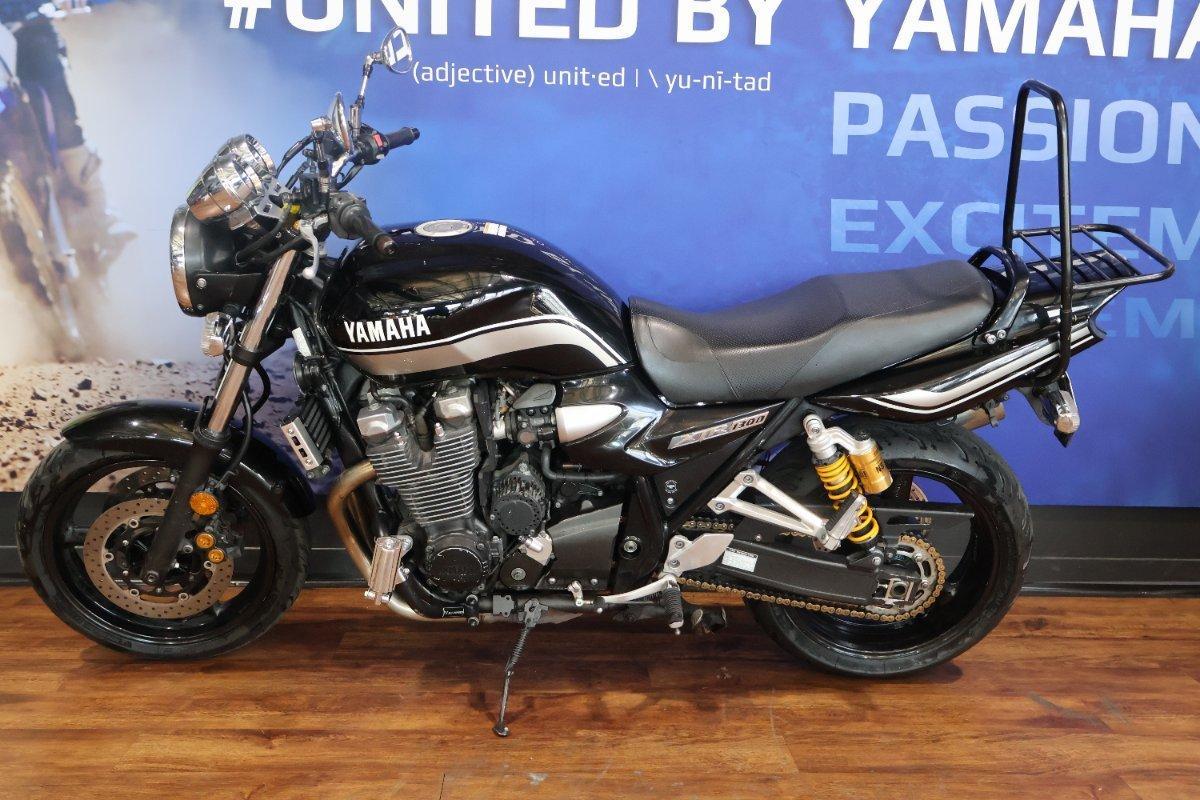 2012 YAMAHA XJR1300 ROAD