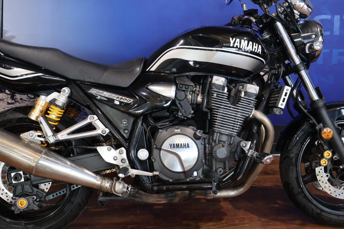 2012 YAMAHA XJR1300 ROAD