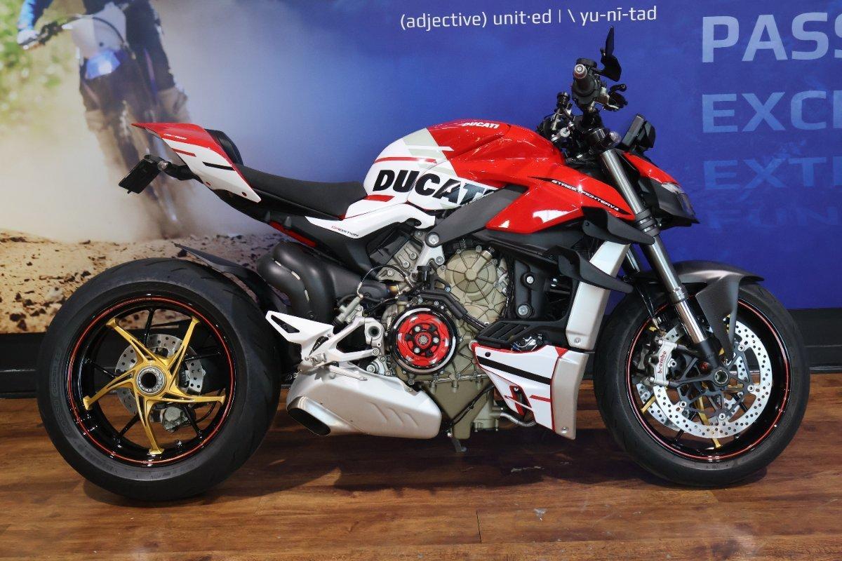 2022 DUCATI STREETFIGHTER V4 SPORTS