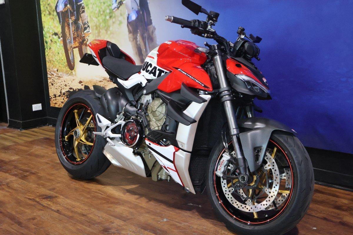 2022 DUCATI STREETFIGHTER V4 SPORTS