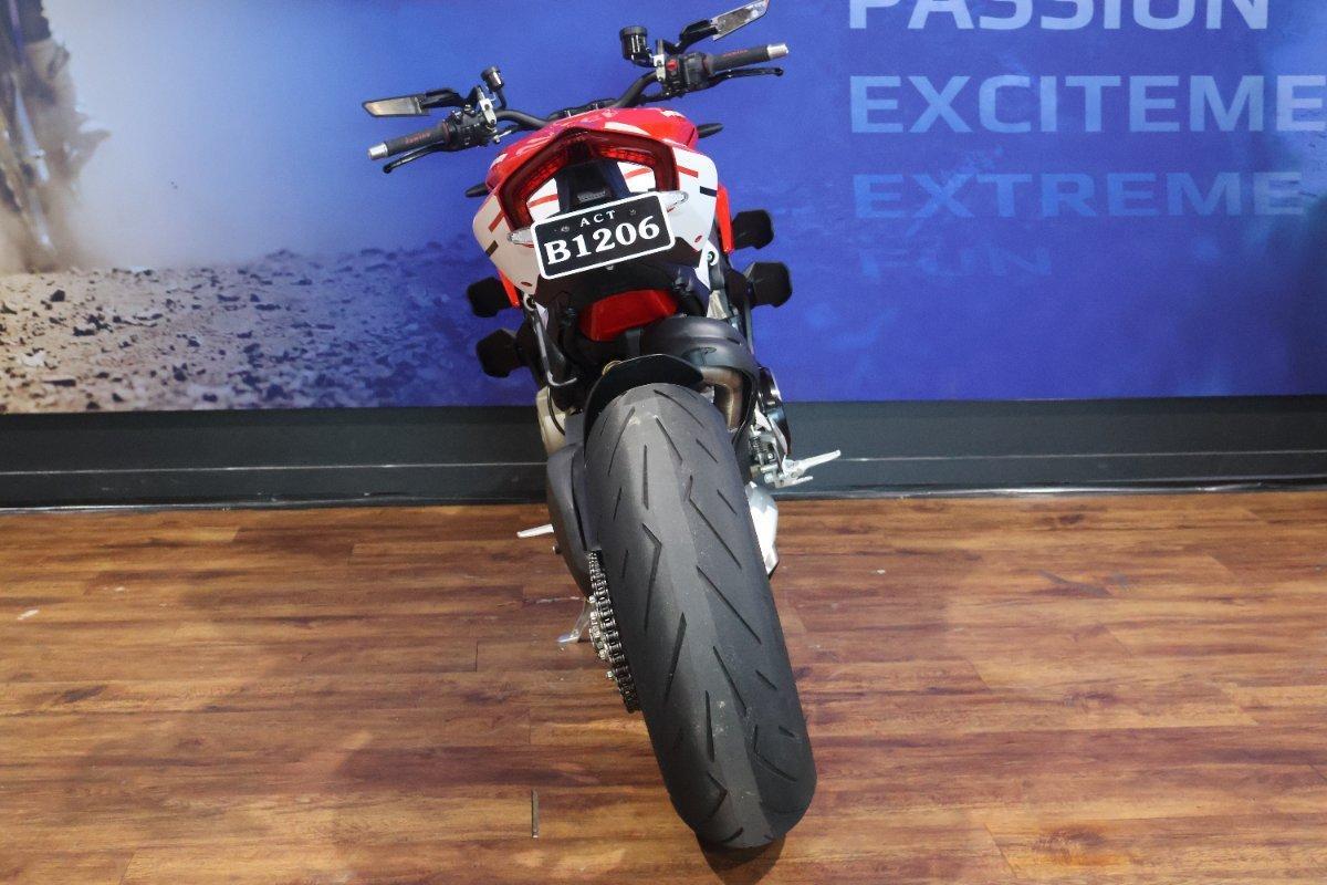 2022 DUCATI STREETFIGHTER V4 SPORTS