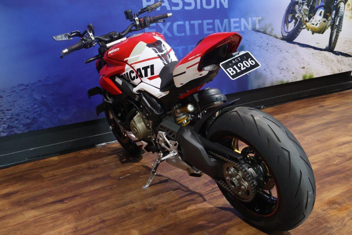 2022 DUCATI STREETFIGHTER V4 SPORTS