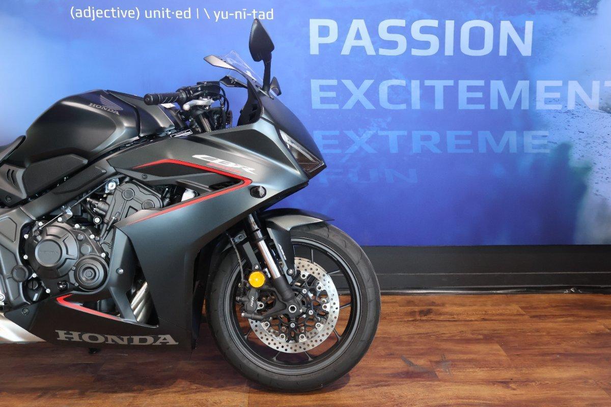 2025 HONDA CBR650R SPORTS