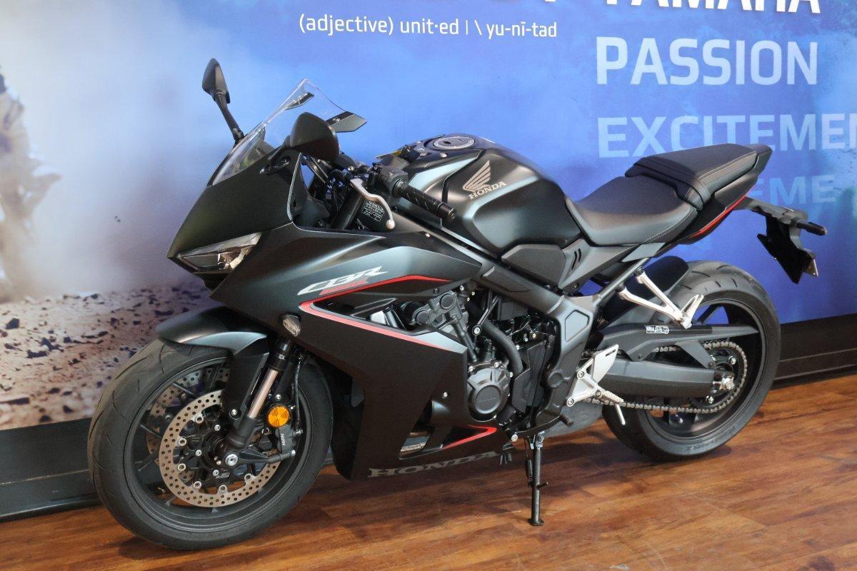 2025 HONDA CBR650R SPORTS