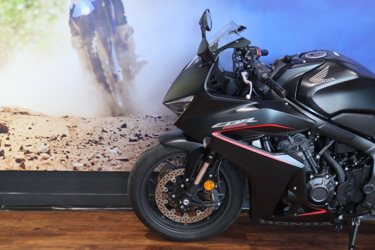 2025 HONDA CBR650R SPORTS