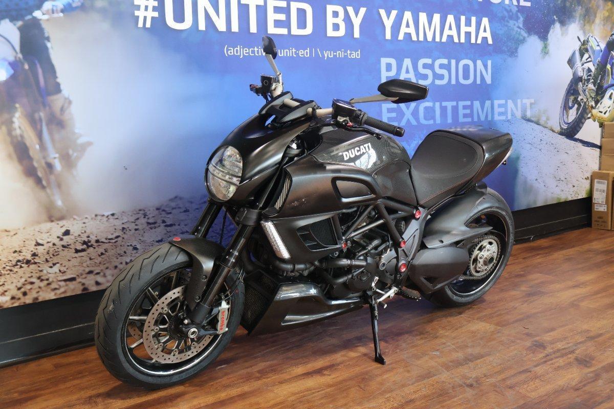2012 DUCATI DIAVEL CARBON CRUISER