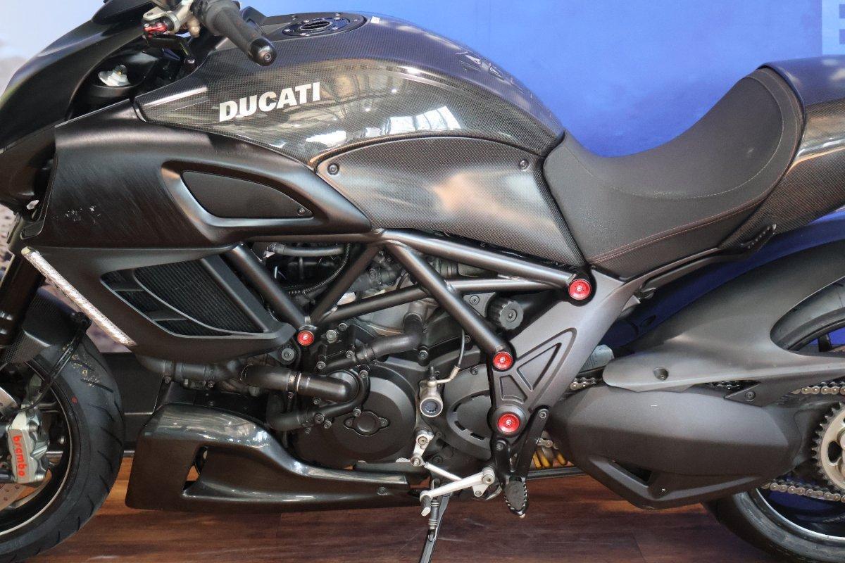 2012 DUCATI DIAVEL CARBON CRUISER