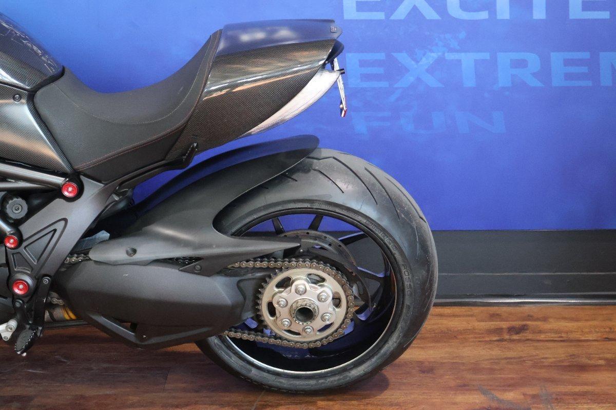 2012 DUCATI DIAVEL CARBON CRUISER