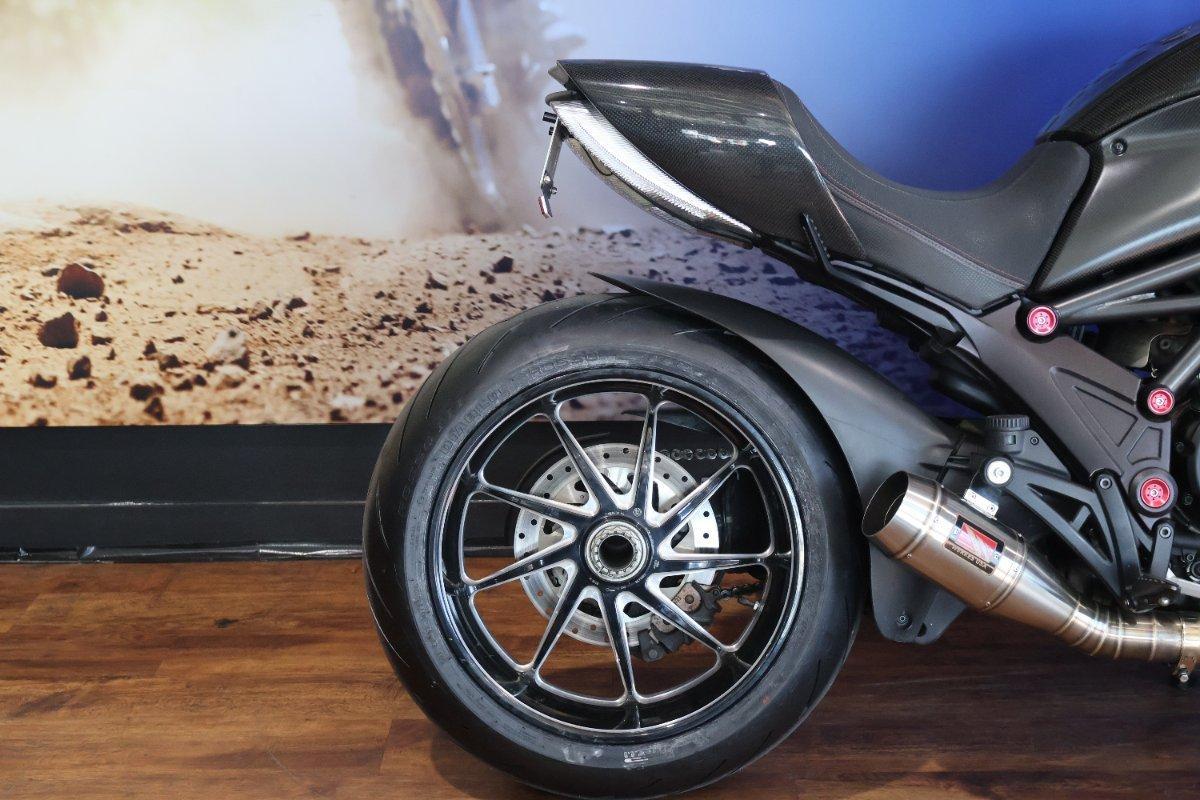 2012 DUCATI DIAVEL CARBON CRUISER