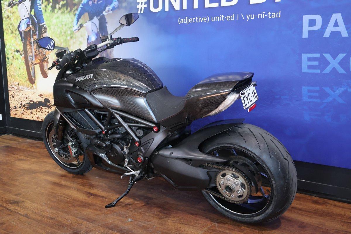 2012 DUCATI DIAVEL CARBON CRUISER