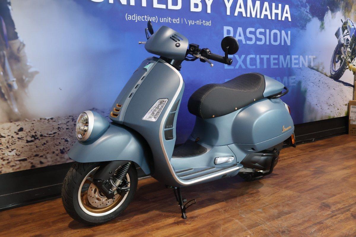 2025 VESPA GTV 300 SCOOTER