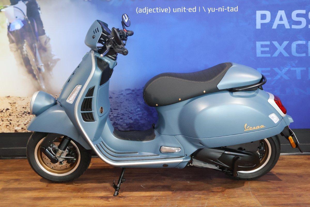 2025 VESPA GTV 300 SCOOTER