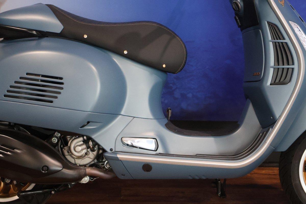 2025 VESPA GTV 300 SCOOTER