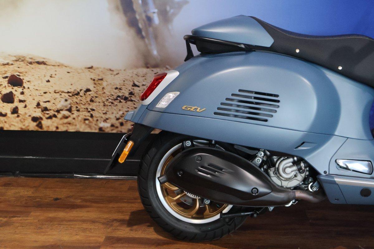 2025 VESPA GTV 300 SCOOTER