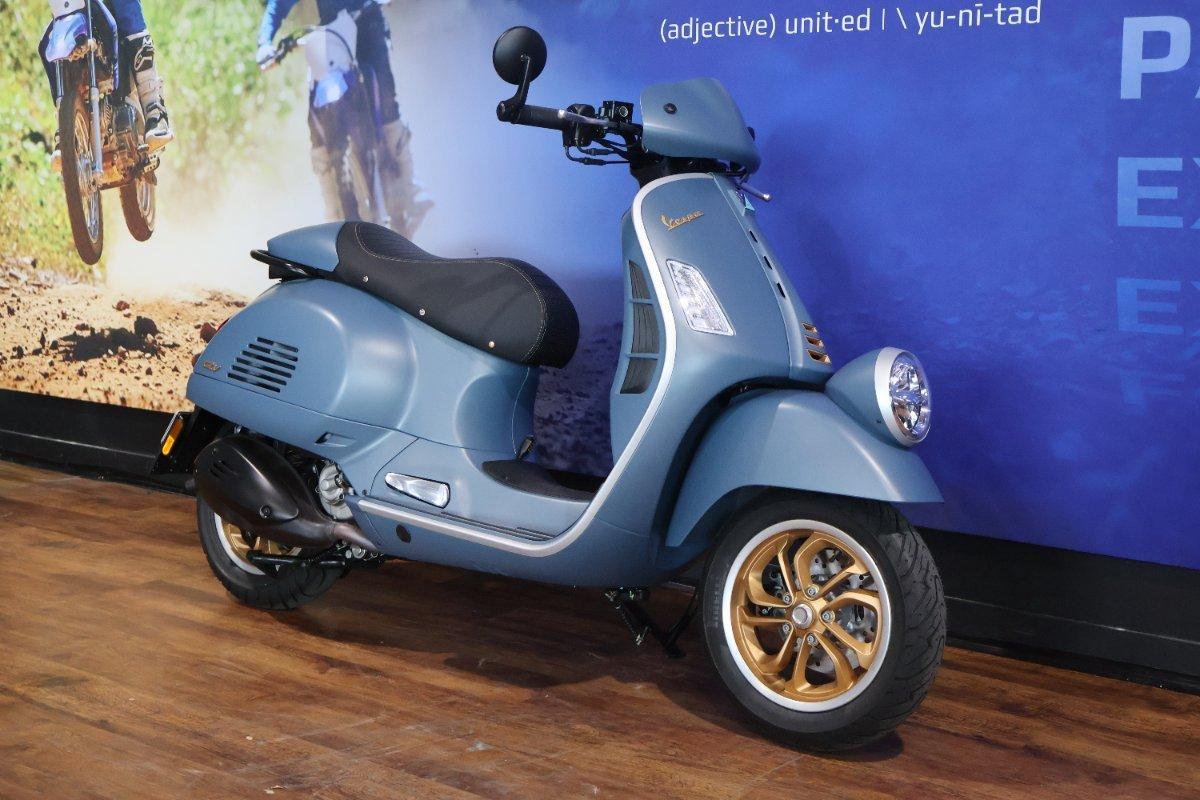 2025 VESPA GTV 300 SCOOTER