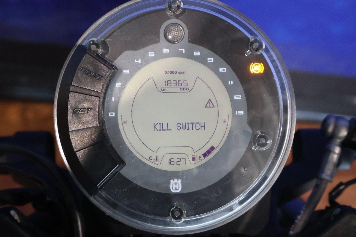 2018 HUSQVARNA SVARTPILEN 401 ROAD