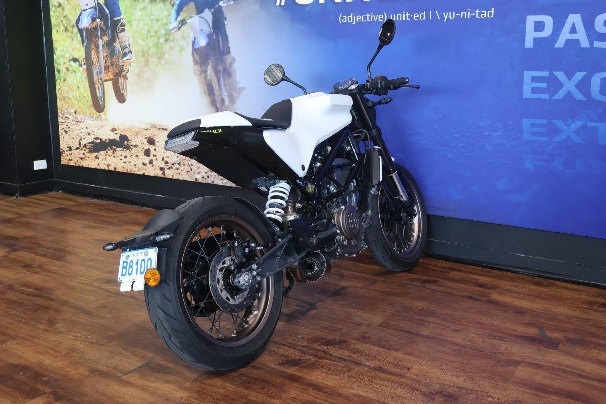 2018 HUSQVARNA SVARTPILEN 401 ROAD