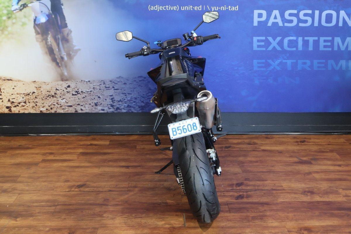 2023 KTM 890 DUKE R ROAD