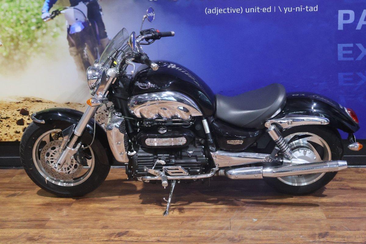 2007 TRIUMPH ROCKET III CLASSIC CRUISER