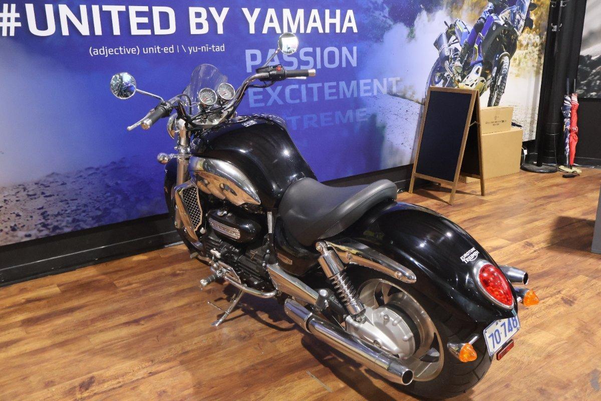 2007 TRIUMPH ROCKET III CLASSIC CRUISER